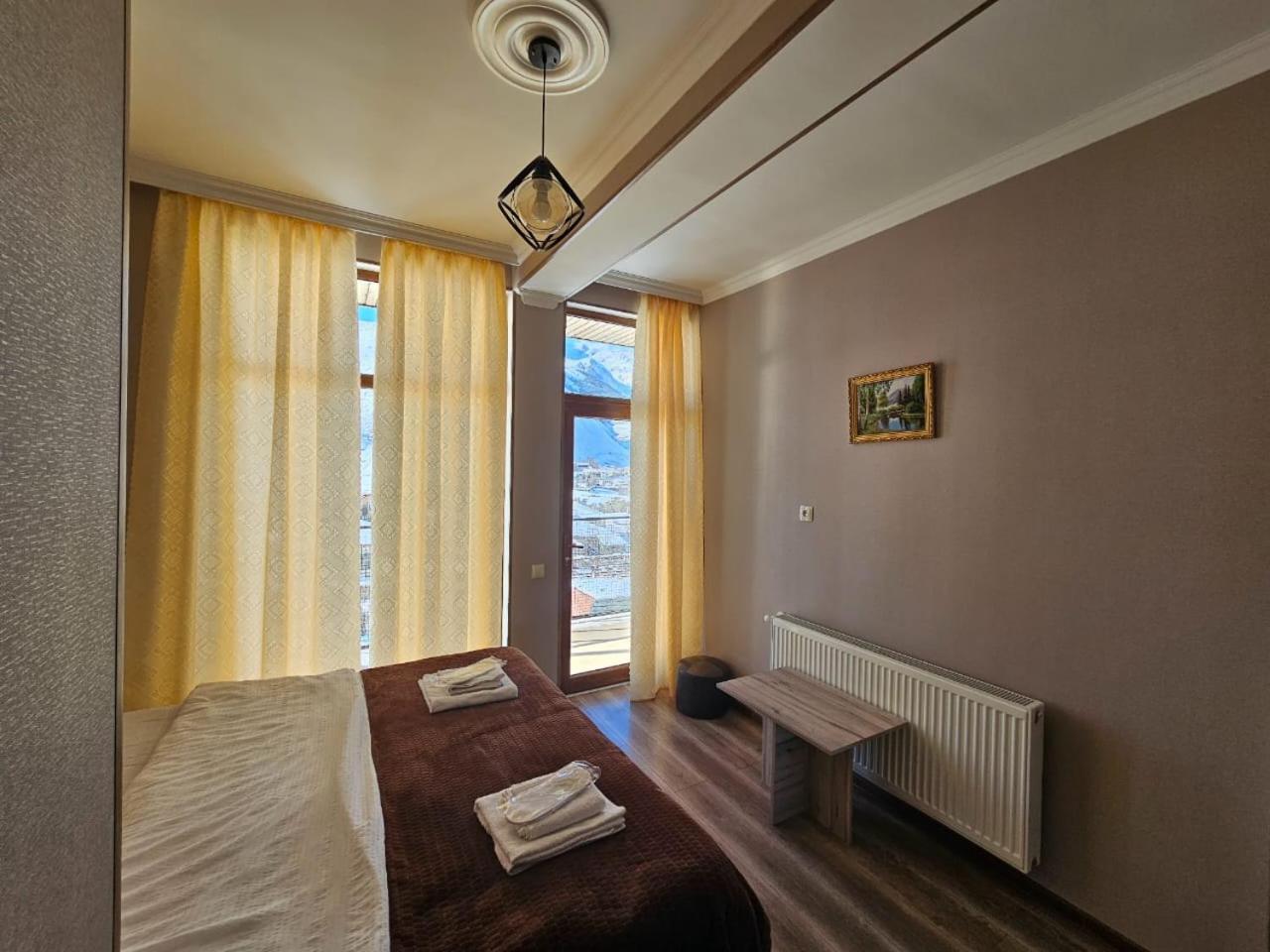 Discover Kazbegi Hotel Exterior photo