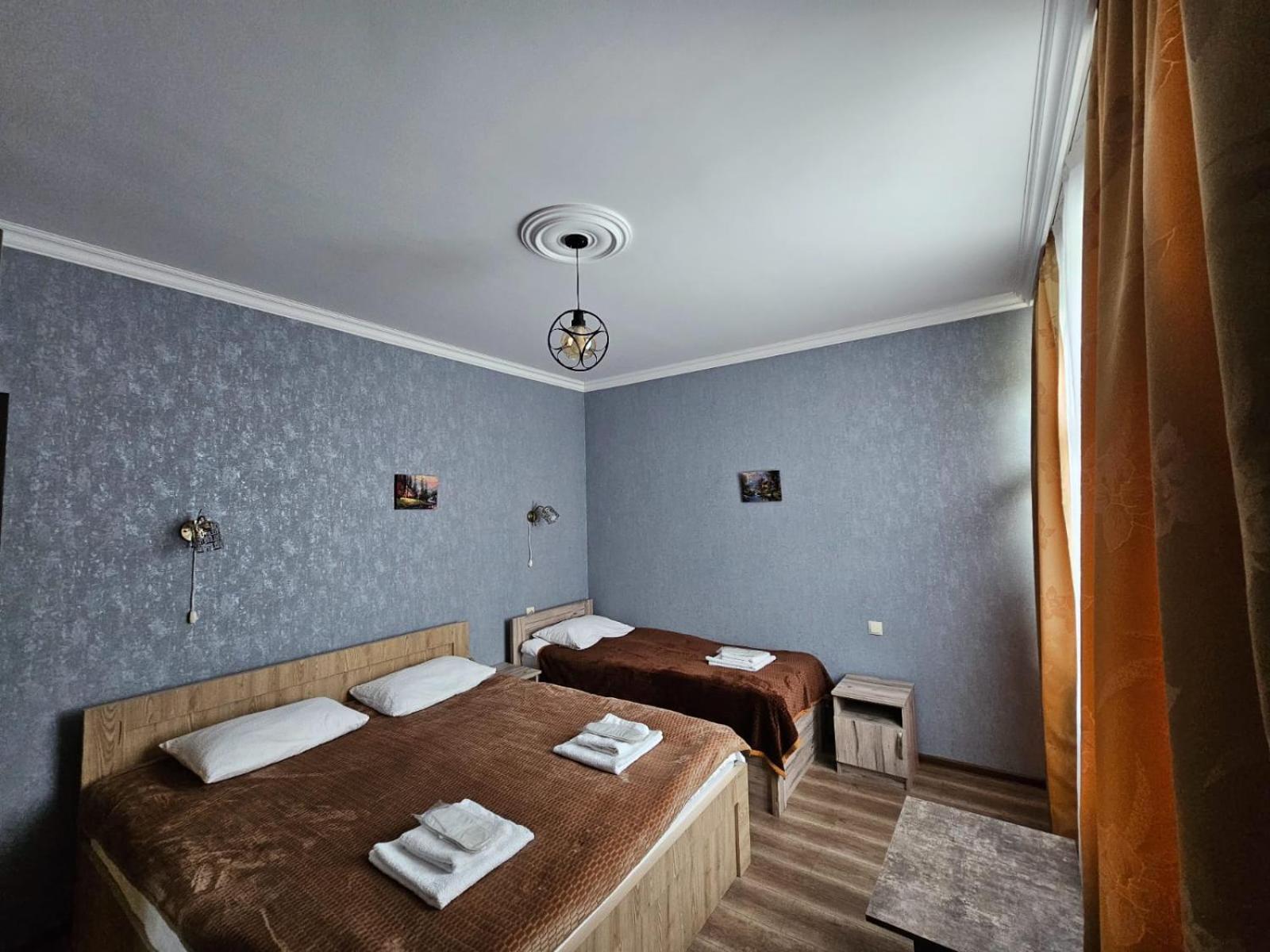 Discover Kazbegi Hotel Exterior photo