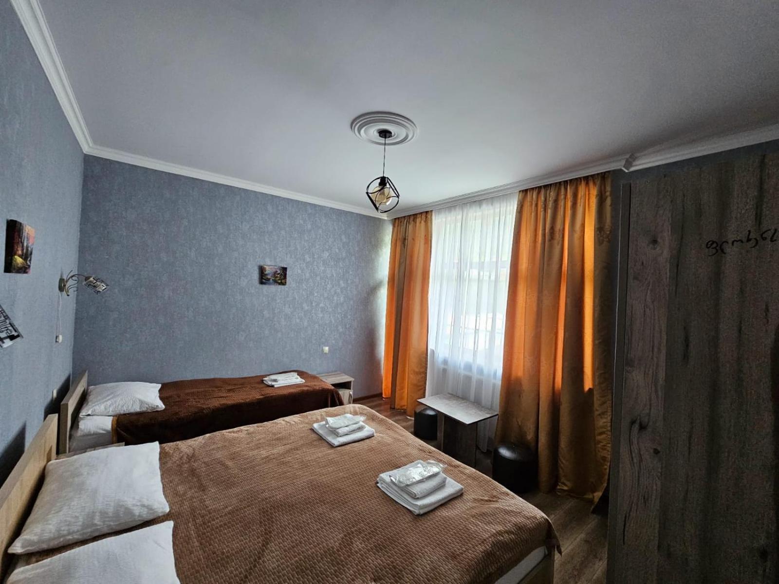 Discover Kazbegi Hotel Exterior photo
