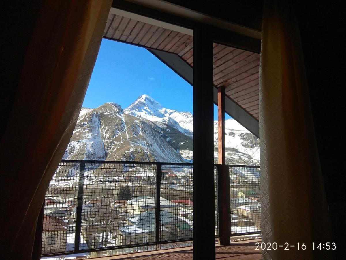 Discover Kazbegi Hotel Exterior photo
